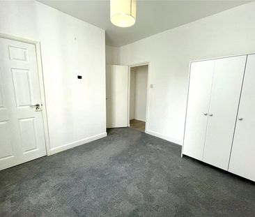 Southampton Street, Farnborough, GU14 - Photo 1