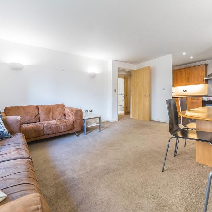 1 bedroom apartment to rent - Photo 1