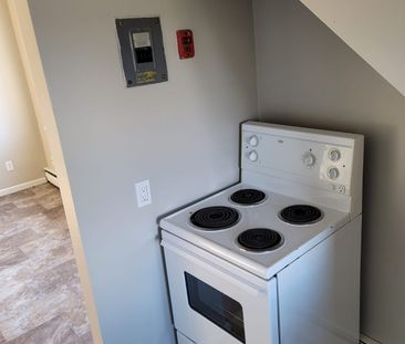 1 Bedroom Unit Near Hospital! First Month Rent Free!!! - Photo 4