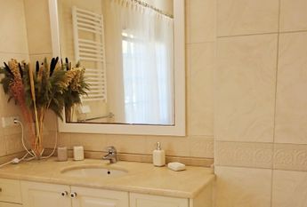 FOR RENT: SPACIOUS AND ELEGANT VILLA IN MORAIRA with 4 bedrooms for LONG TERM