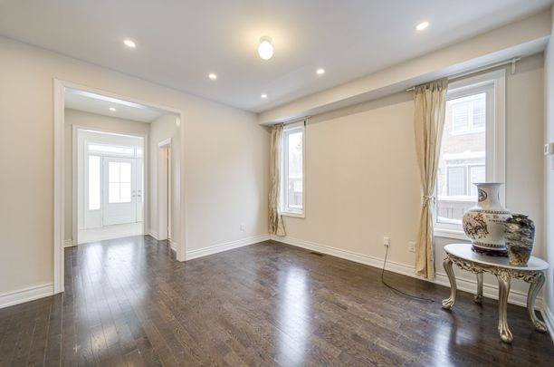 For Lease - 9 Rotondo Crescent, Vaughan, Ontario - Photo 1