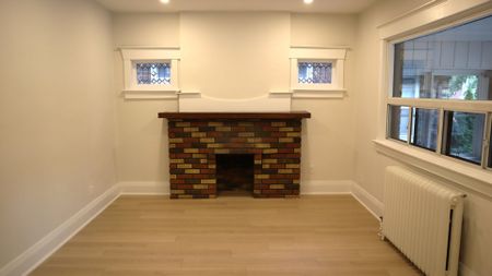 For Lease - 731 Coxwell Avenue Unit# Main Fl, Toronto, Ontario - Photo 3