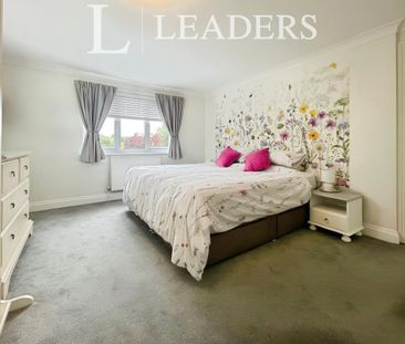 3 bedroom detached house to rent - Photo 4
