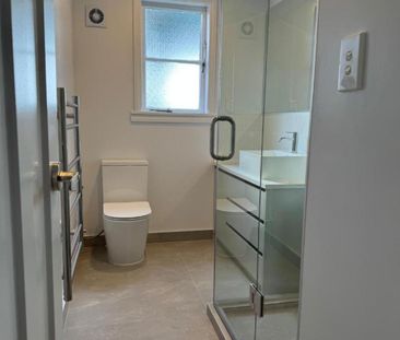 2 Bedroom in Greenlane - Photo 5