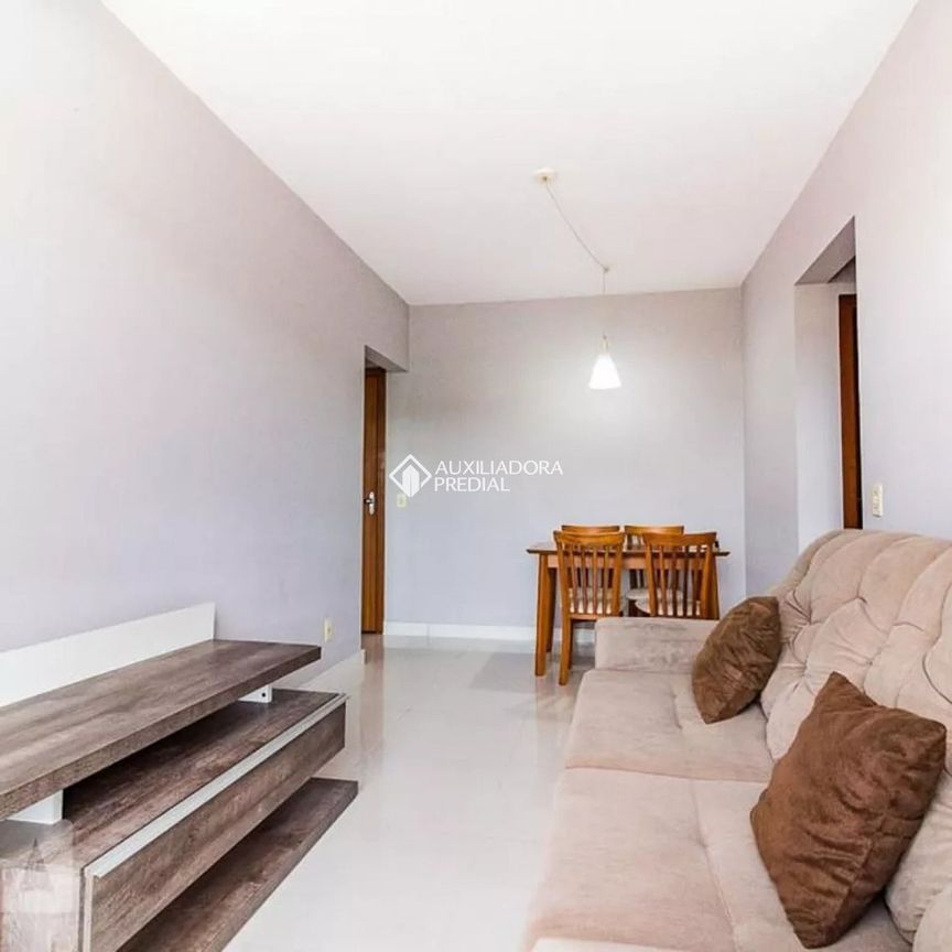 Apartamento com 2 quartos e 57m² para alugar em Partenon, Porto Alegre. - Photo 1
