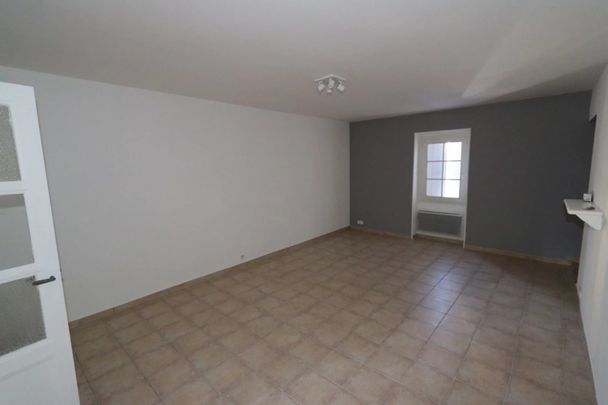 Allan - Appartement à louer - 3 pièces - 53 m² - 530 € - Photo 1
