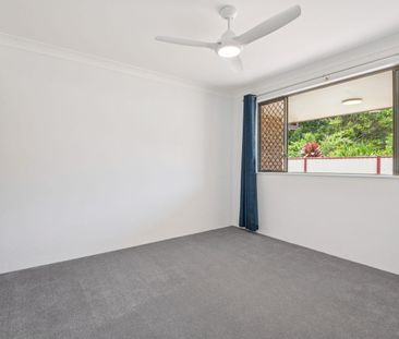 Lovingly Renovated Ground Floor Two Bedroom Unit (Water Usage & App... - Photo 1