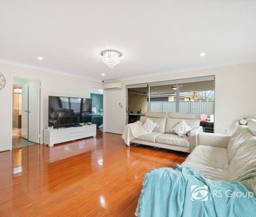 Contemporary Living with Timeless Charm in a Family-Friendly Haven - Photo 4