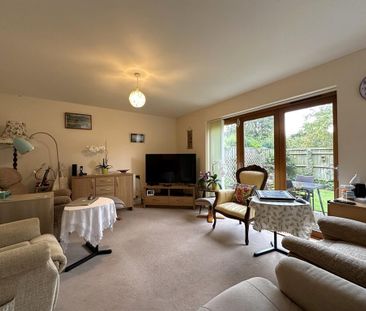 3 bedroom semi-detached house to rent - Photo 6