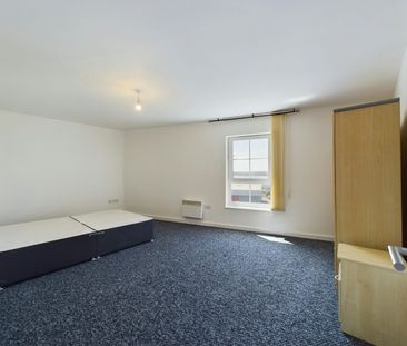 Flat to rent on - Photo 5