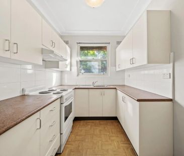 Cozy One Bedroom Apartment! - Photo 1