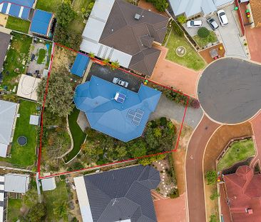 FAMILY HOME - FANTASTIC LOCATION! - Photo 1
