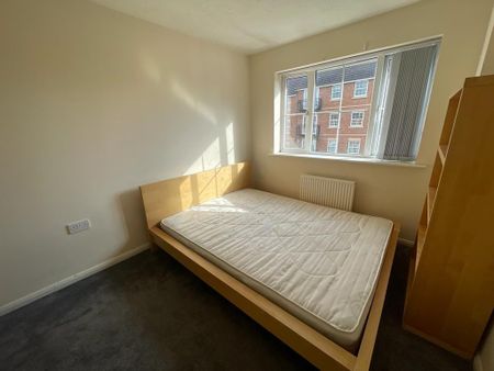 3 bedroom semi-detached house to rent - Photo 3