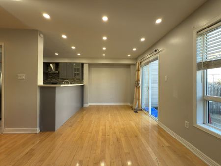 For Lease - 62 Barrister Avenue, Whitby, Ontario - Photo 5