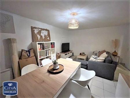 Location Appartement 2 pièces 47m² CLERMONT FERRAND 63000 - Photo 2