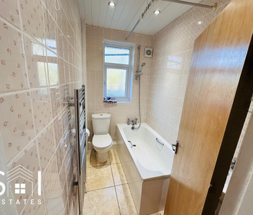 3 bedroom terraced house to rent - Photo 2