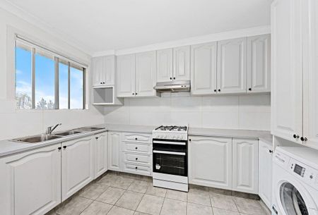 Neat Family Home in a Convenient Location - Photo 4