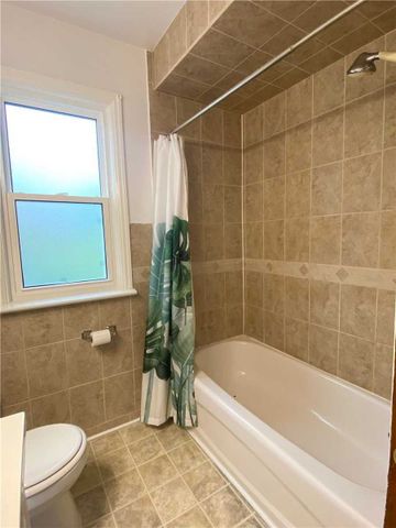 For Lease - 125 Innisfil Street, Barrie, Ontario - Photo 3