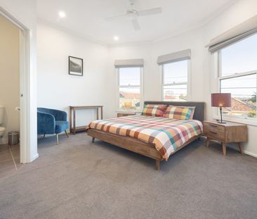 Sun-Drenched Privacy With Dual Alfresco Settings - Photo 5