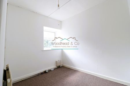 2 bedroom triplex to rent - Photo 5