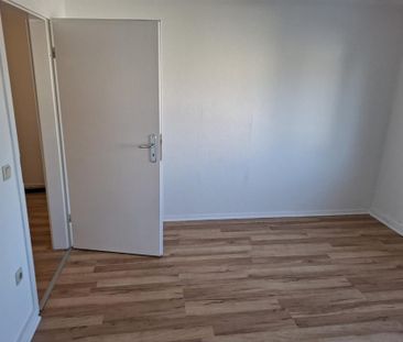 Holzwickede, Hans- Böckler- Str. 8, 2 Zimmer im 1. OG mit Balkon - Photo 4
