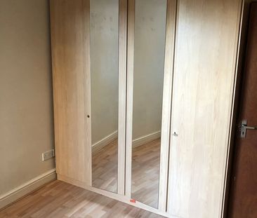 2 Bed Flat, London, E13 - Photo 6