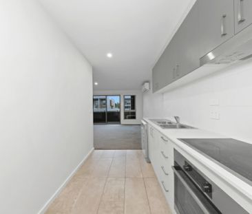 Charming Amaroo Apartment - Photo 3
