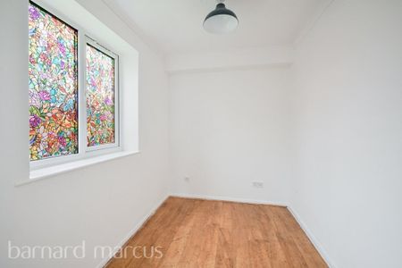 Redford Close - Photo 5