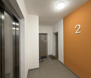 Pronájem bytu 1+kk 34 m2 - Photo 1