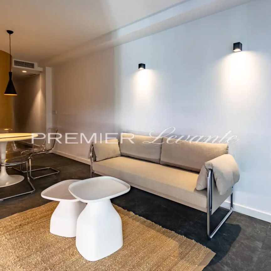Piso de alquiler en Calle de Trafalgar, 88, San Antón - Photo 1