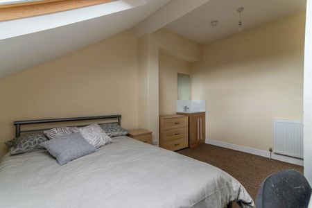 76 Eldon Street - Photo 3