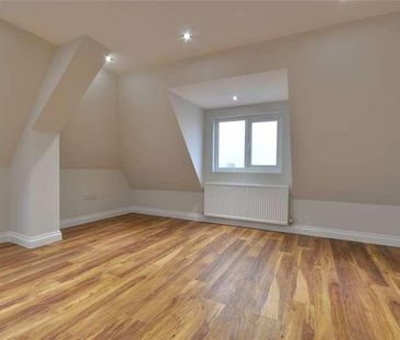 Wood End Lane, Northolt, UB5 - Photo 3