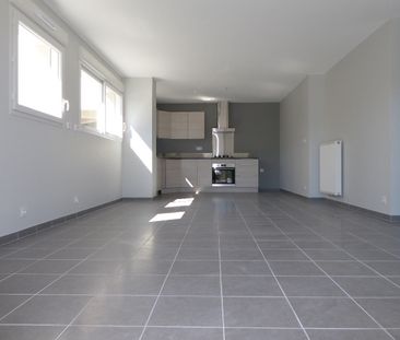 Location Appartement 3 pièces 73m² - Photo 4
