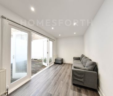3 Bedroom Flat - Photo 2
