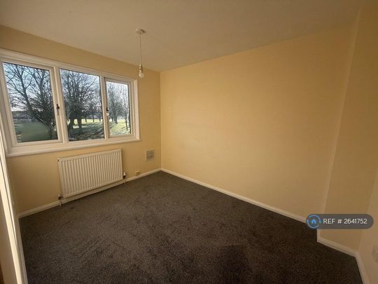 3 bedroom end of terrace house to rent - Photo 1