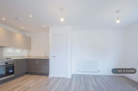1 bedroom semi-detached house to rent - Photo 3