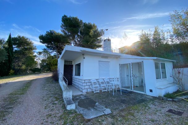 MARTIGUES - Maison meublée type 3 - Photo 1