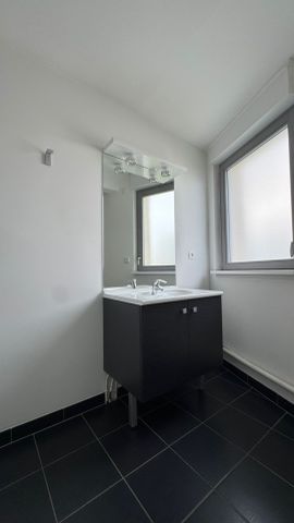 APPARTEMENT T5 D'EXCEPTION AVEC GRANDES TERRASSES ET PARKING PRIVATIF AVEC CHAUFFAGE INCLUS - Photo 2