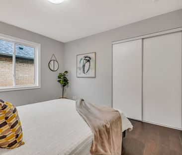 For Lease - 40 Britannia Avenue, Oshawa, Ontario - Photo 5