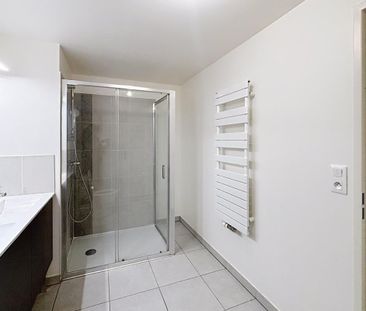 Location Appartement 6 pièces 85m² BORDEAUX 33000 - Photo 2