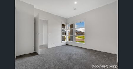 Delightful Family Home! - Photo 4