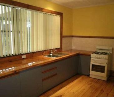 10 Hill St, Elizabeth South SA 5112 - House For Rent | Domain - Photo 5
