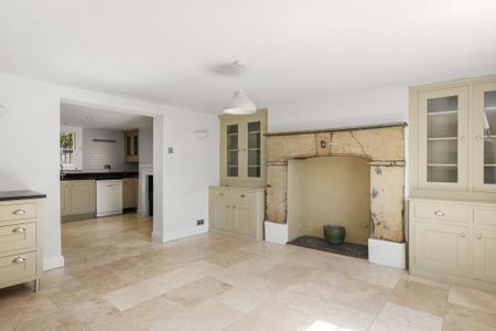 4 bedroom terraced house to rent - Photo 2