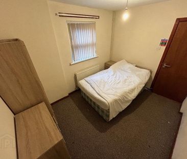 Unit 2, 36 Fitzroy Avenue, Holylands, Belfast, BT7 1HW - Photo 4