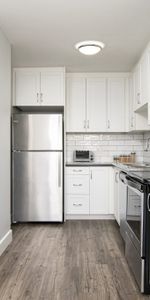 Pharmacy Apartments - Photo 4