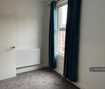 4 bedroom terraced house to rent - Photo 5