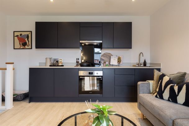 Casa, North Valley, Nottingham - Photo 1