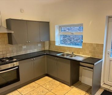 2 bedroom terraced house to rent - Photo 6