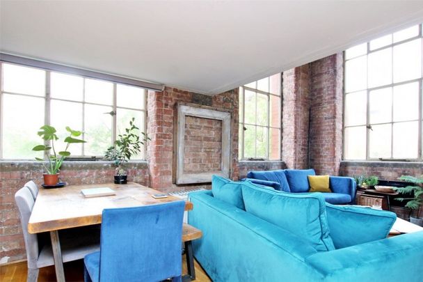 Lexington Building, Bow Quarter, Fairfield Road, Bow, London E3 - Photo 1