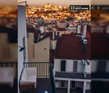 4-bedroom apartment for rent in Arroios, Lisbon - Photo 6